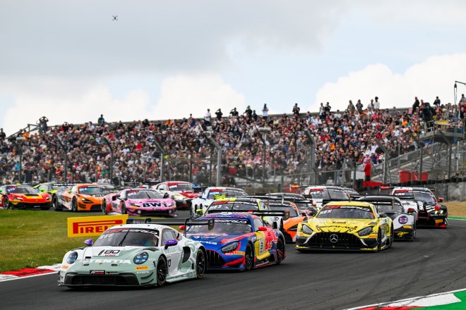 GT World Challenge Global: Little to choose between Mercedes-AMG and Porsche as season hits its stride