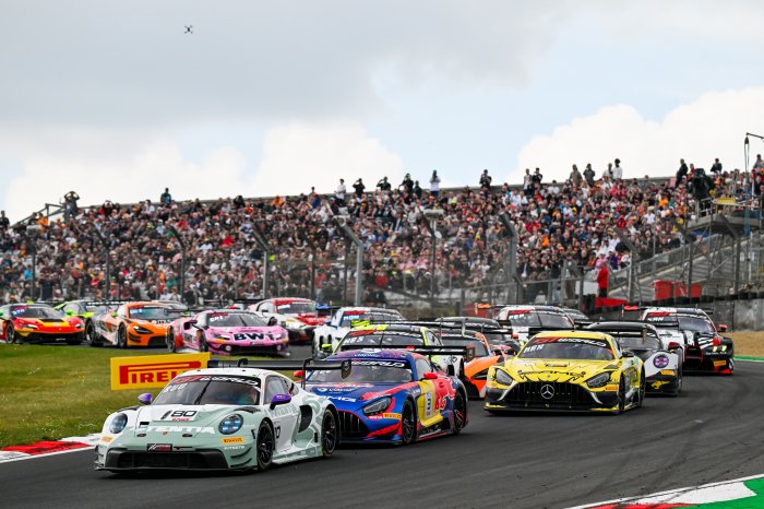 GT World Challenge Global: Little to choose between Mercedes-AMG and Porsche as season hits its stride